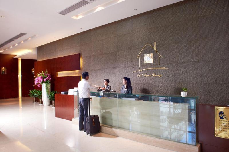 Belgravia Suites Wuxi  Bagian luar foto