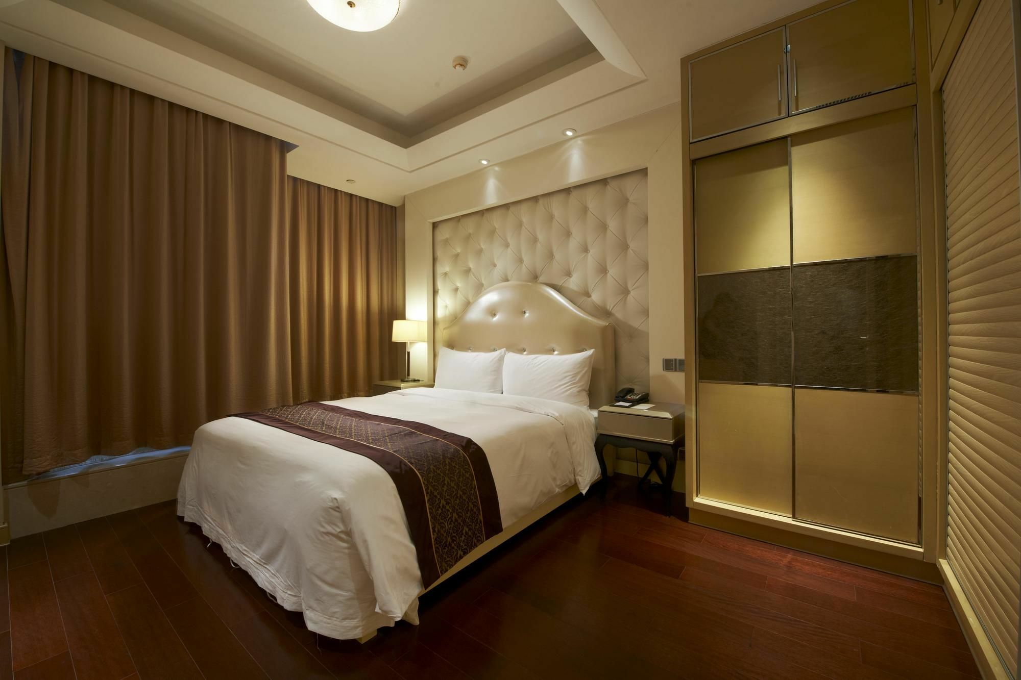 Belgravia Suites Wuxi  Bagian luar foto