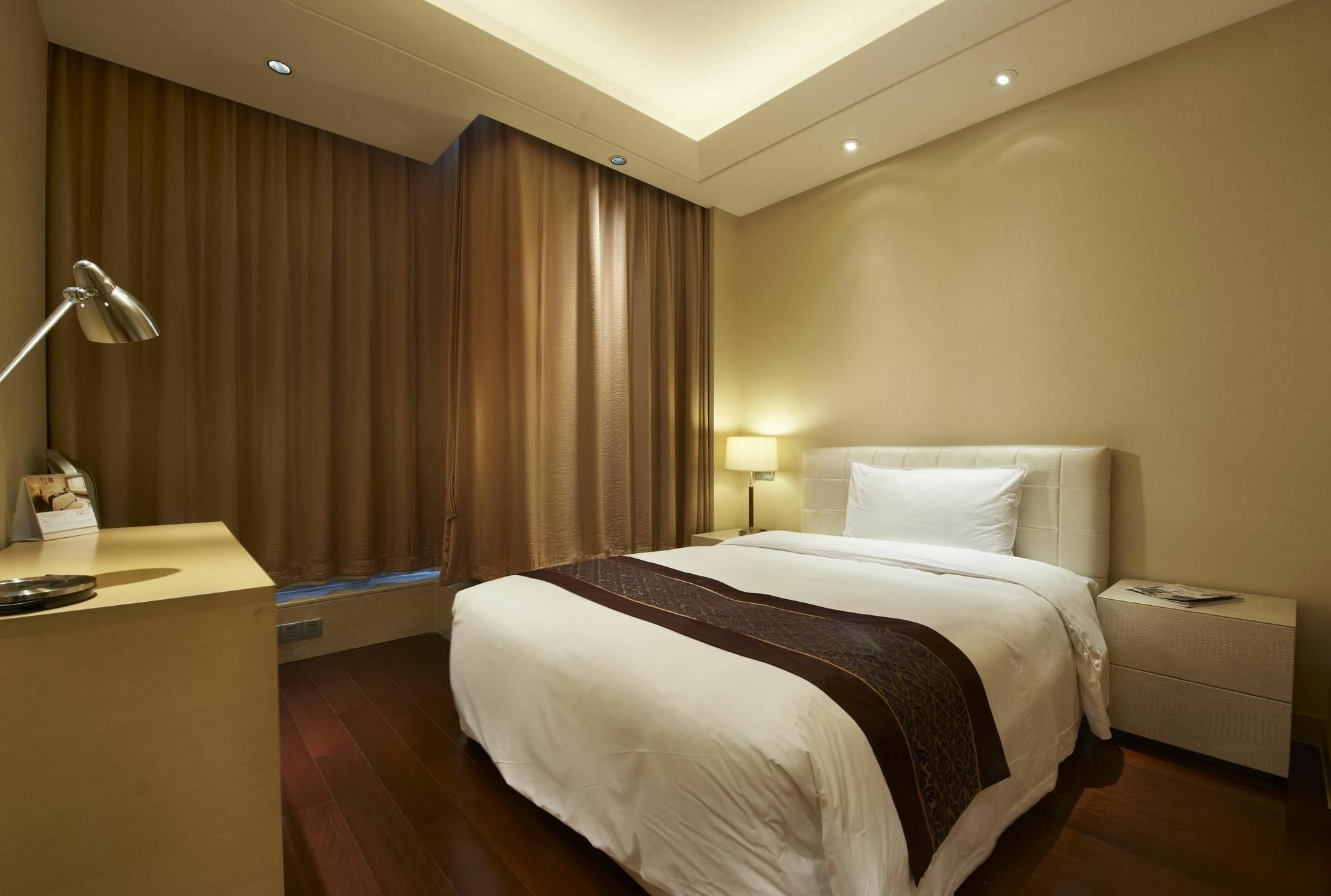 Belgravia Suites Wuxi  Bagian luar foto